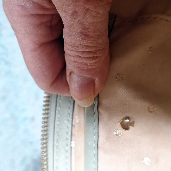 Kate Spade, New York Mercer Isle- Sienna leather green light  bag - Picture 9 of 11